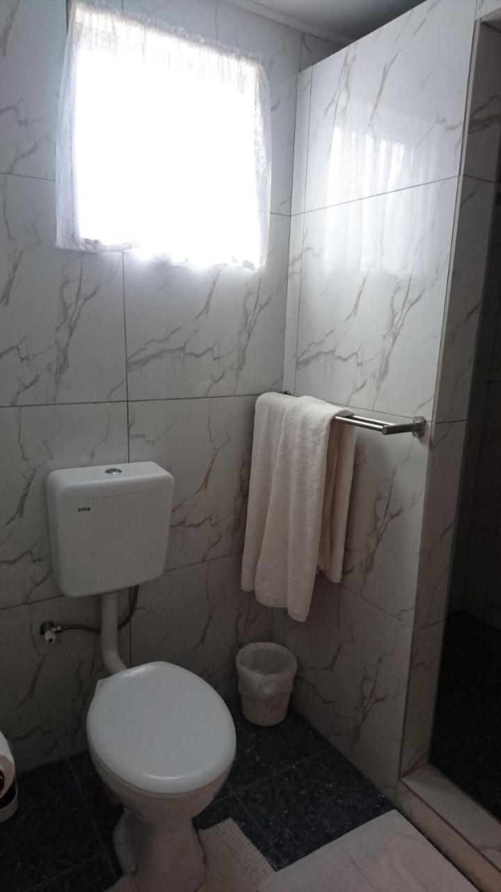 Rino'S Motel Arutanga 外观 照片